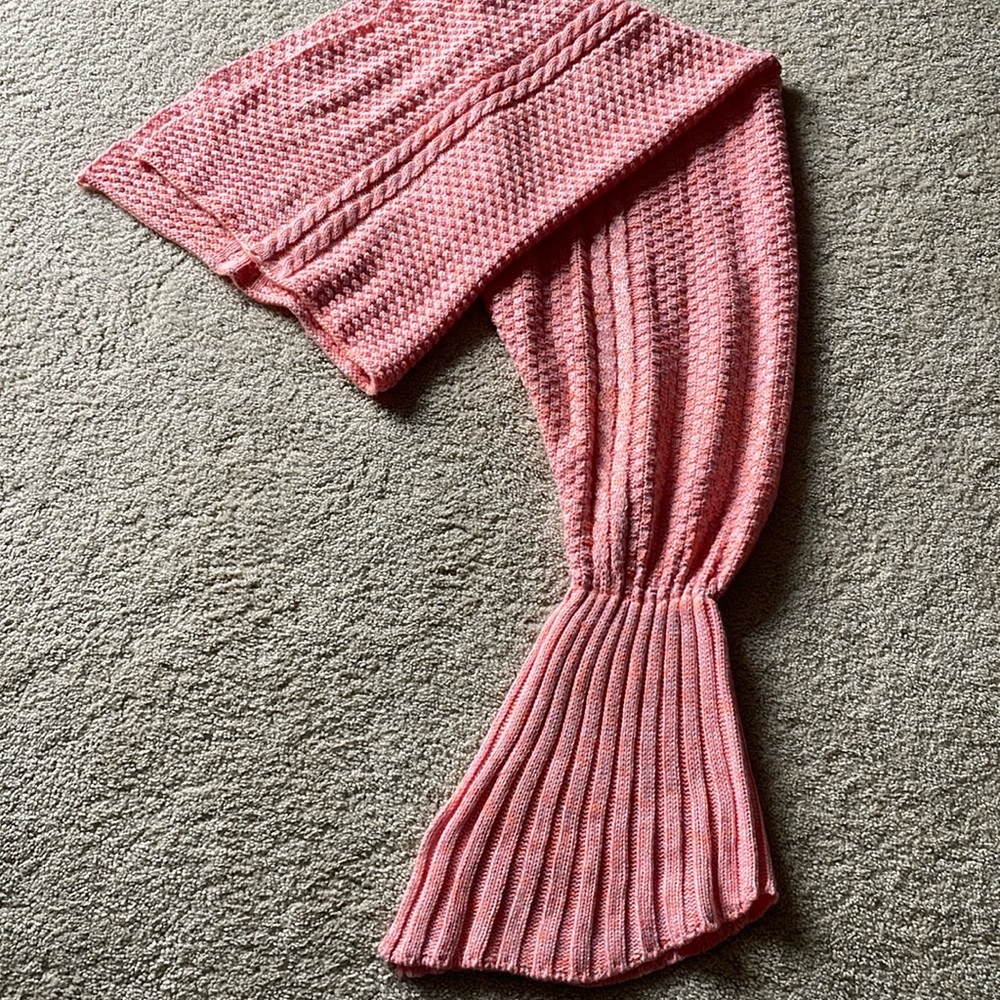 Gorgeous mermaid blanket